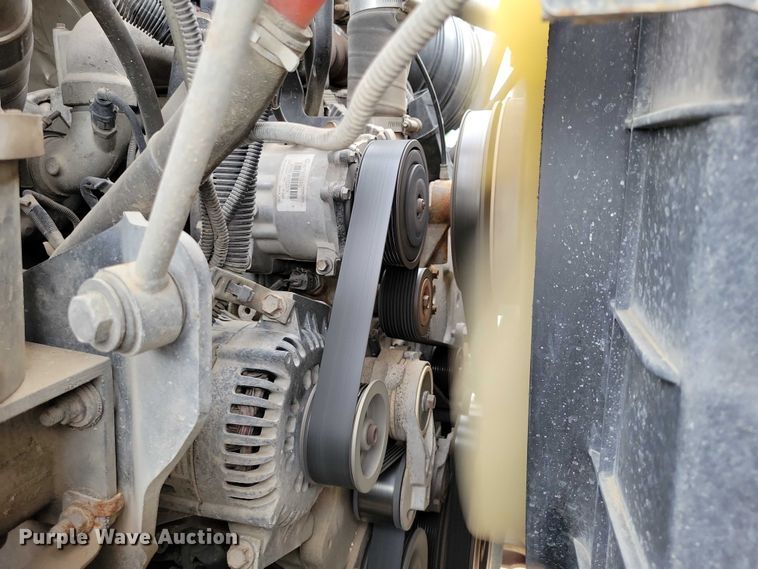 image for item DX7155 2015 International  7500 truck cab and chassis