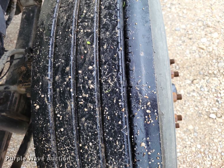 image for item DX7155 2015 International  7500 truck cab and chassis