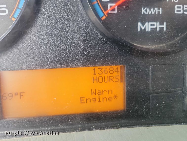 image for item DX7156 2016 International  7600 truck cab and chassis