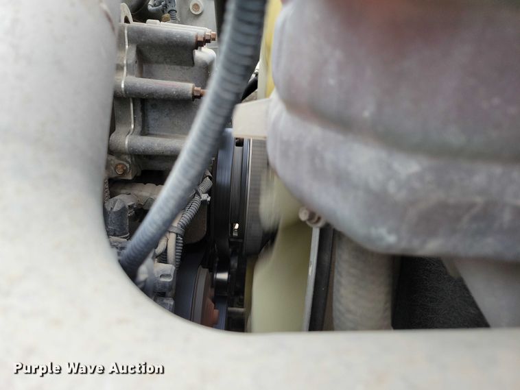 image for item DX7156 2016 International  7600 truck cab and chassis