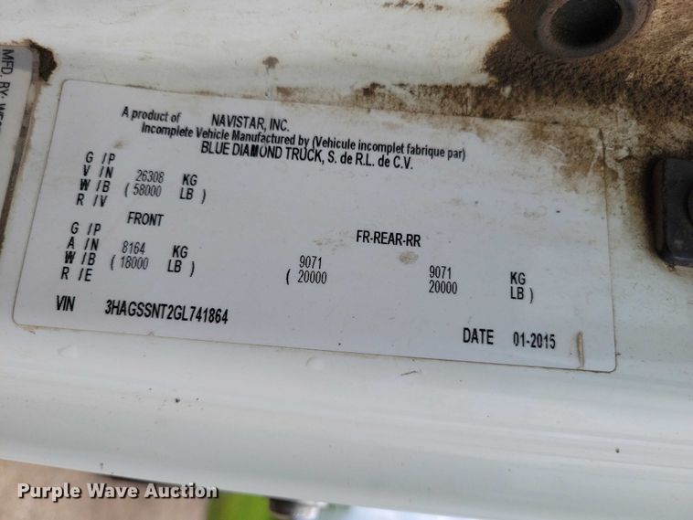 image for item DX7156 2016 International  7600 truck cab and chassis