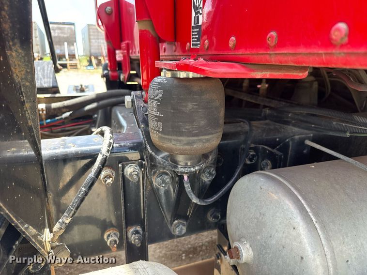 image for item DY0256 2008 Peterbilt 387 semi truck