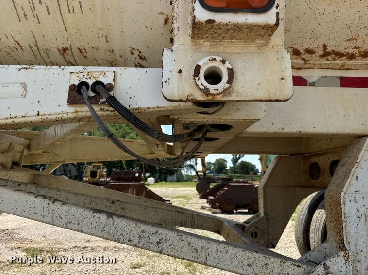 image for item DY0292 1998 Ranch end dump trailer