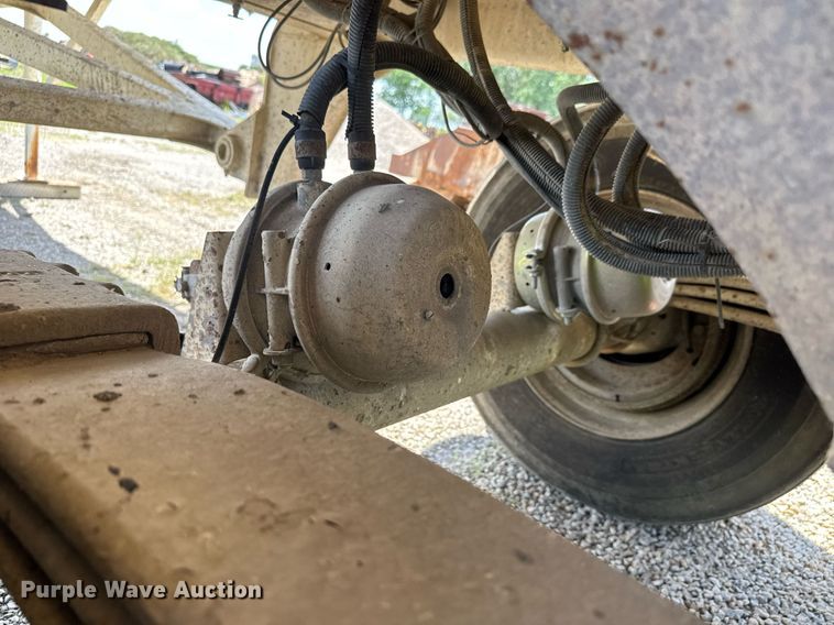 image for item DY0292 1998 Ranch end dump trailer