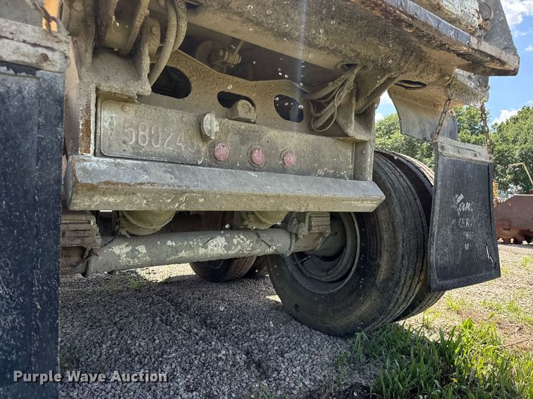 image for item DY0292 1998 Ranch end dump trailer