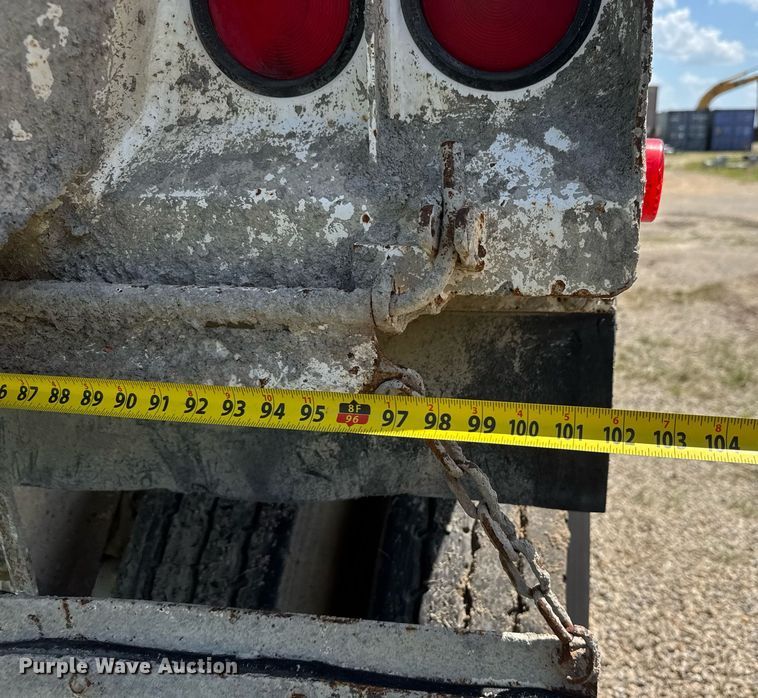 image for item DY0292 1998 Ranch end dump trailer