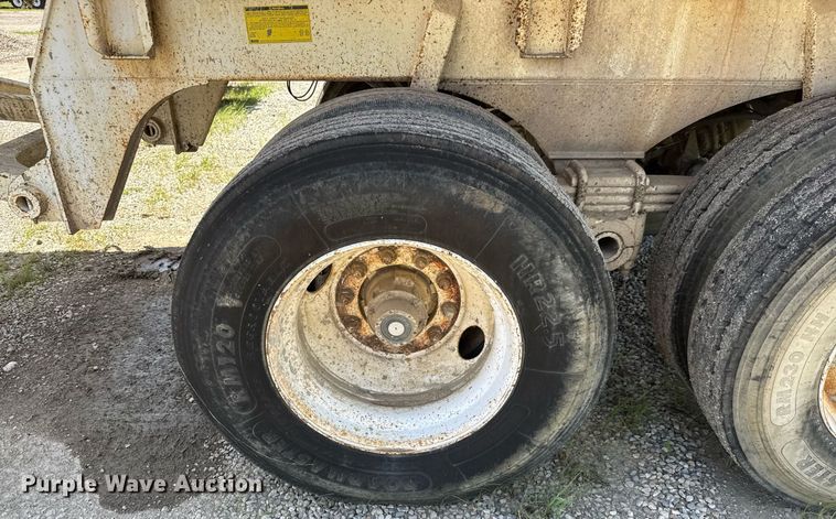 image for item DY0292 1998 Ranch end dump trailer