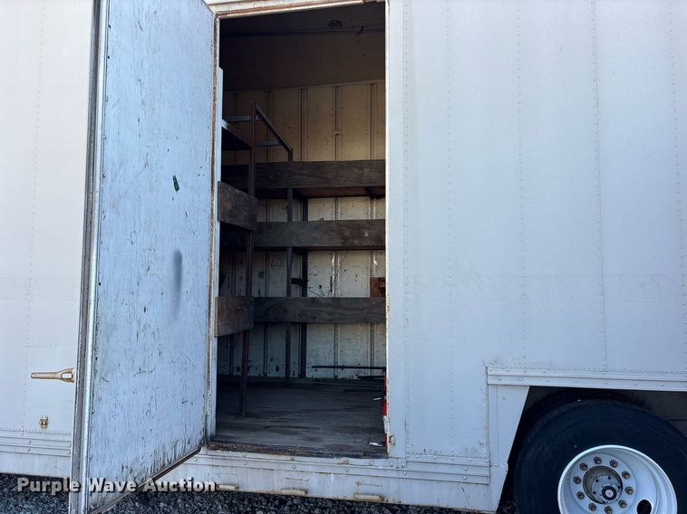 image for item DY0733 1985 Kentucky dry van office trailer