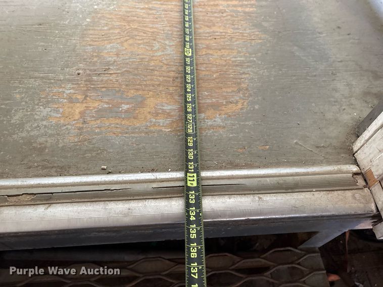 image for item DY0733 1985 Kentucky dry van office trailer