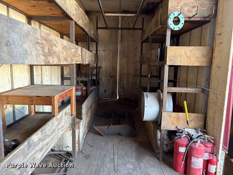 image for item DY0733 1985 Kentucky dry van office trailer