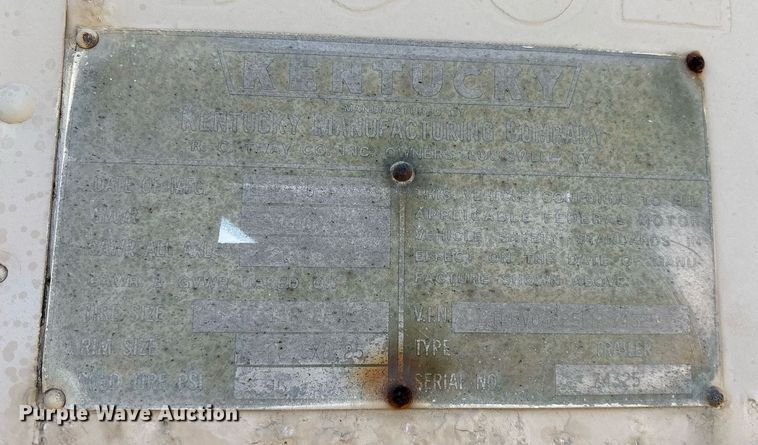 image for item DY0733 1985 Kentucky dry van office trailer