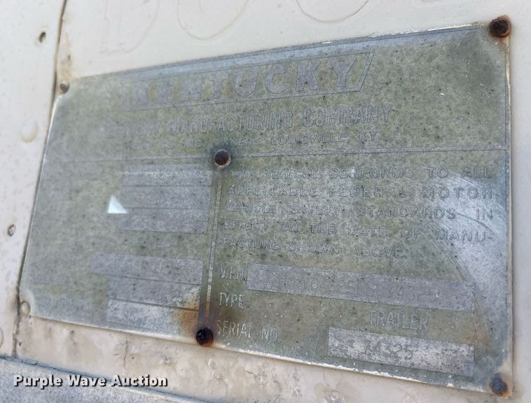 image for item DY0733 1985 Kentucky dry van office trailer