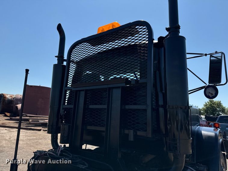 image for item DZ8661 1985 Mack RWS788LST semi truck