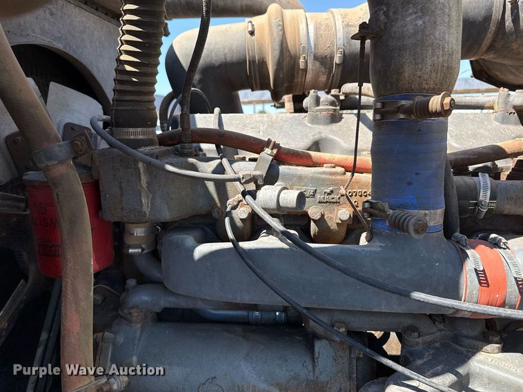 image for item DZ8661 1985 Mack RWS788LST semi truck