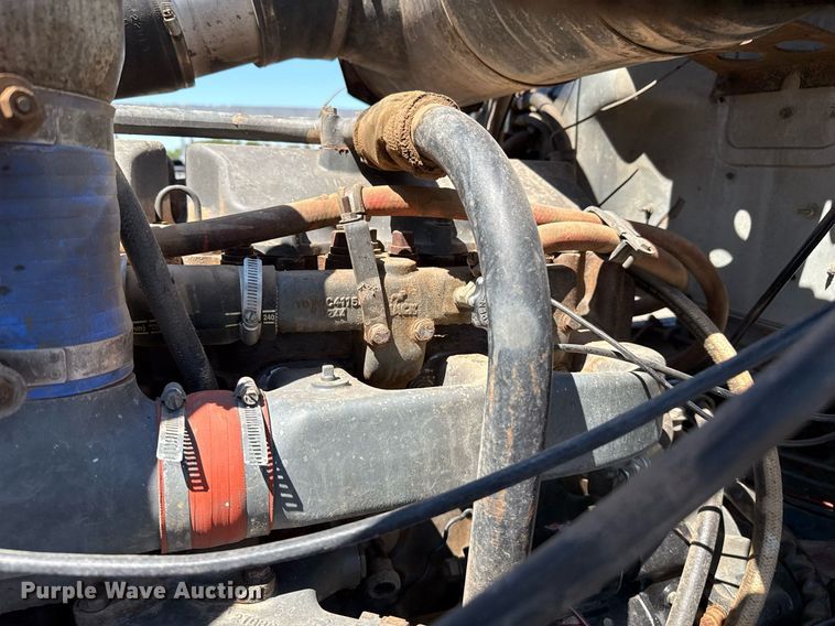 image for item DZ8661 1985 Mack RWS788LST semi truck