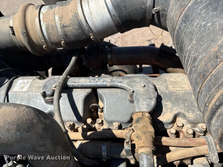 image for item DZ8661 1985 Mack RWS788LST semi truck