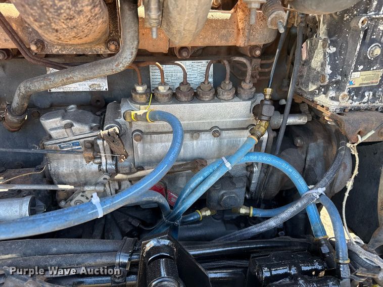 image for item DZ8661 1985 Mack RWS788LST semi truck