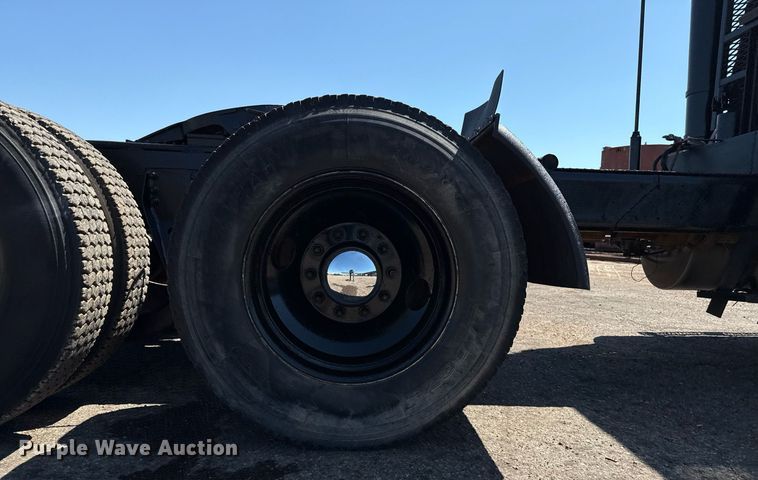 image for item DZ8661 1985 Mack RWS788LST semi truck