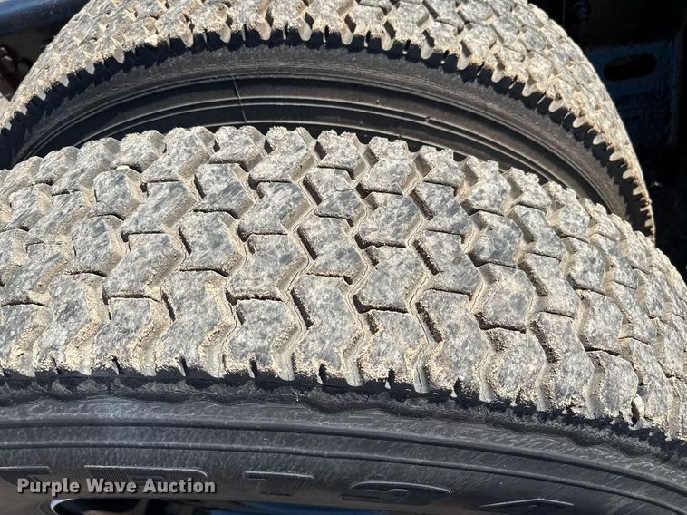 image for item DZ8661 1985 Mack RWS788LST semi truck