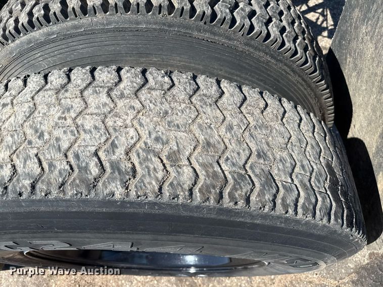 image for item DZ8661 1985 Mack RWS788LST semi truck