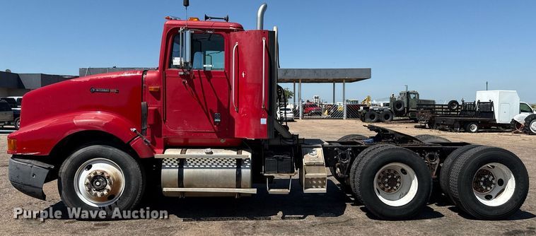 image for item DZ8662 1997 International 9400 semi truck