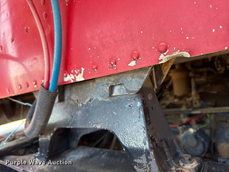 image for item DZ8662 1997 International 9400 semi truck