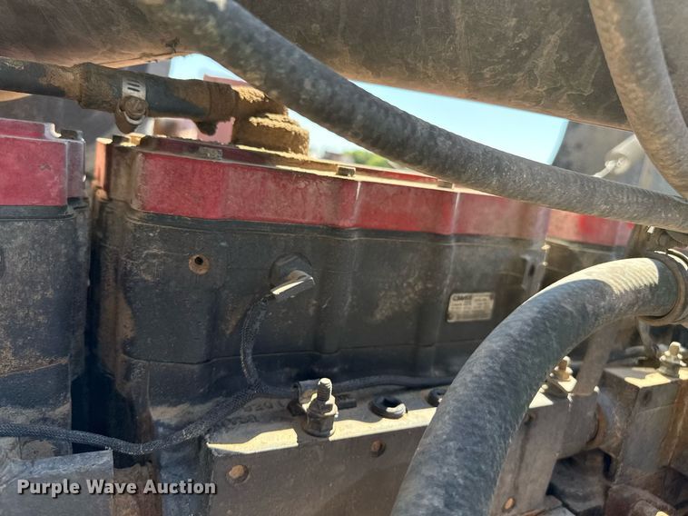 image for item DZ8662 1997 International 9400 semi truck