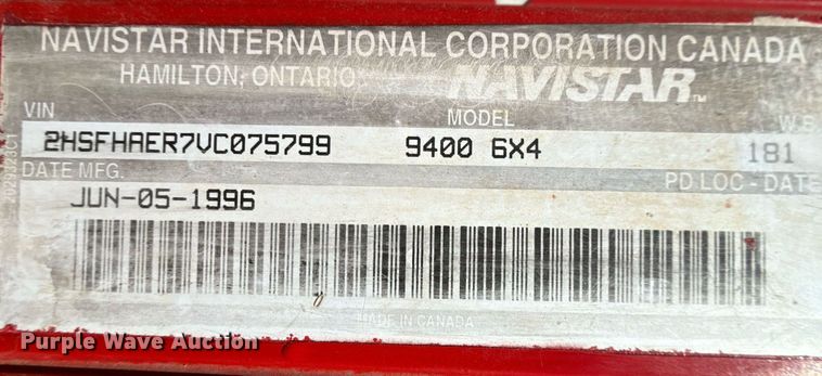 image for item DZ8662 1997 International 9400 semi truck