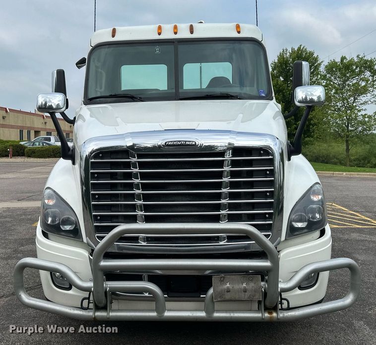 CAMIóN 2015 FREIGHTLINER