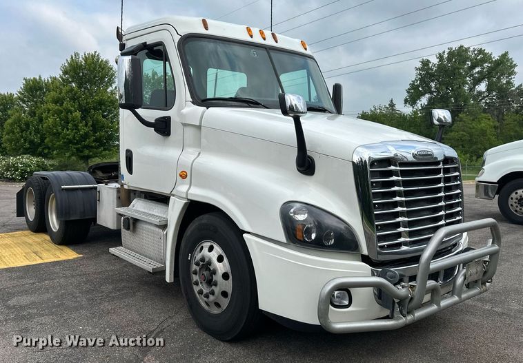 CAMIóN 2015 FREIGHTLINER