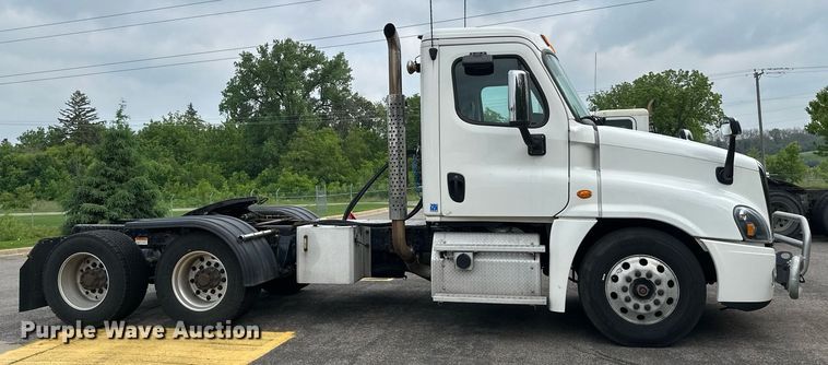 CAMIóN 2015 FREIGHTLINER