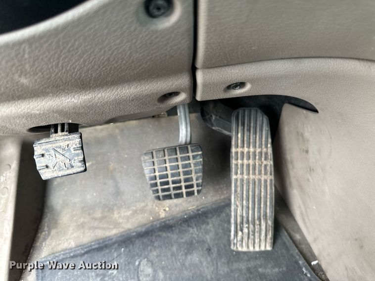 image for item EB2639 2015 Freightliner Cascadia 125 semi truck