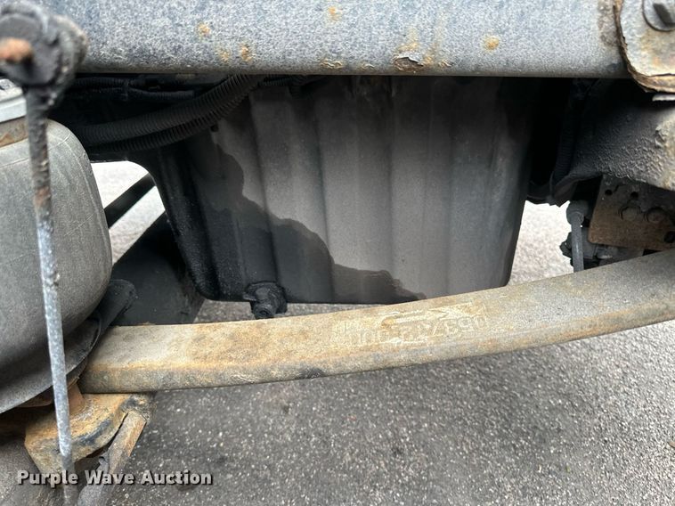 image for item EB2639 2015 Freightliner Cascadia 125 semi truck