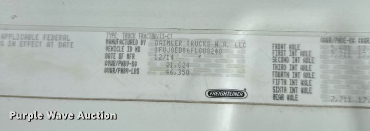 image for item EB2639 2015 Freightliner Cascadia 125 semi truck