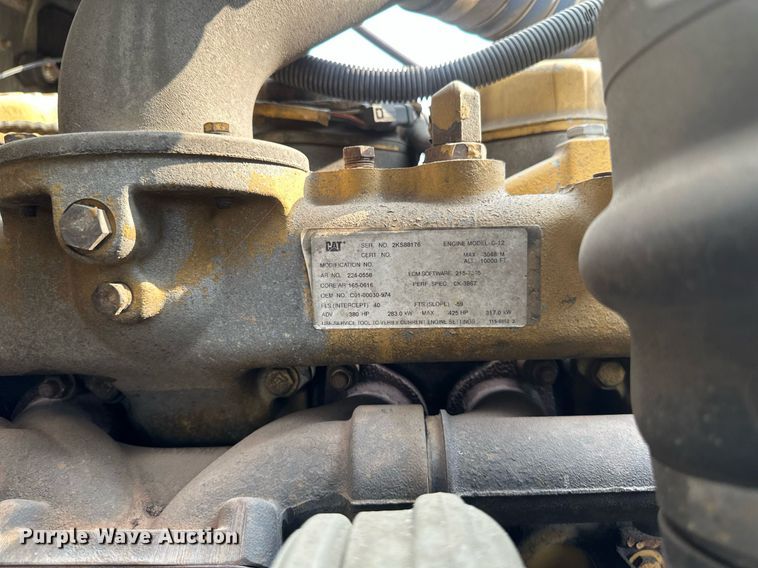 image for item EB2640 2003 Freightliner Columbia 120 semi truck