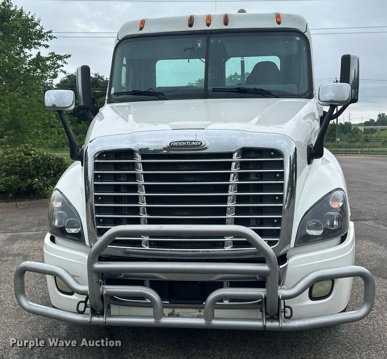 CAMIóN 2015 FREIGHTLINER