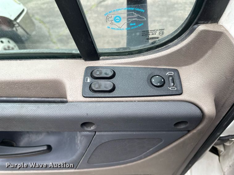 image for item EB2701 2015 Freightliner Cascadia 125 semi truck