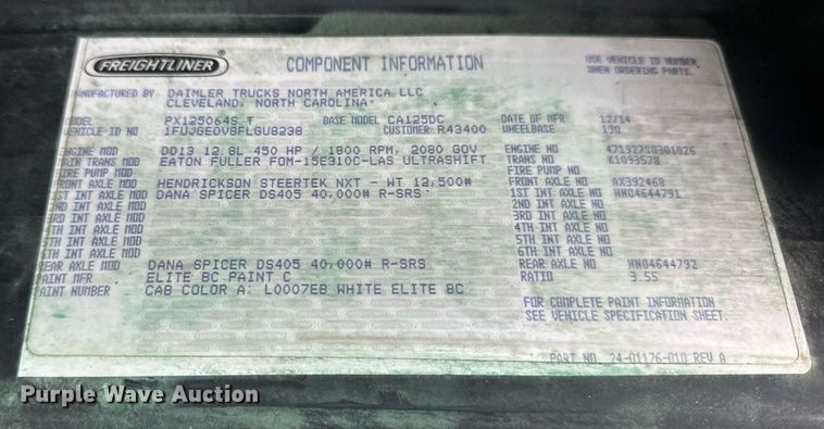 image for item EB2701 2015 Freightliner Cascadia 125 semi truck