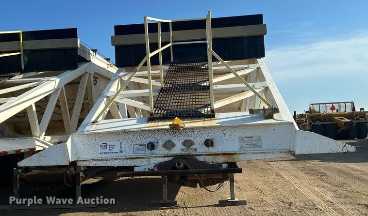 image for item EB2726 2012 Manac LBD42 bottom dump trailer