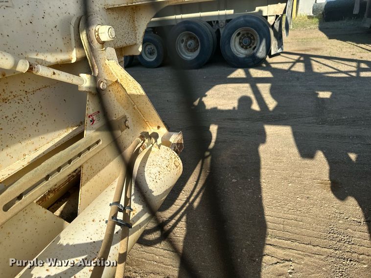 image for item EB2726 2012 Manac LBD42 bottom dump trailer