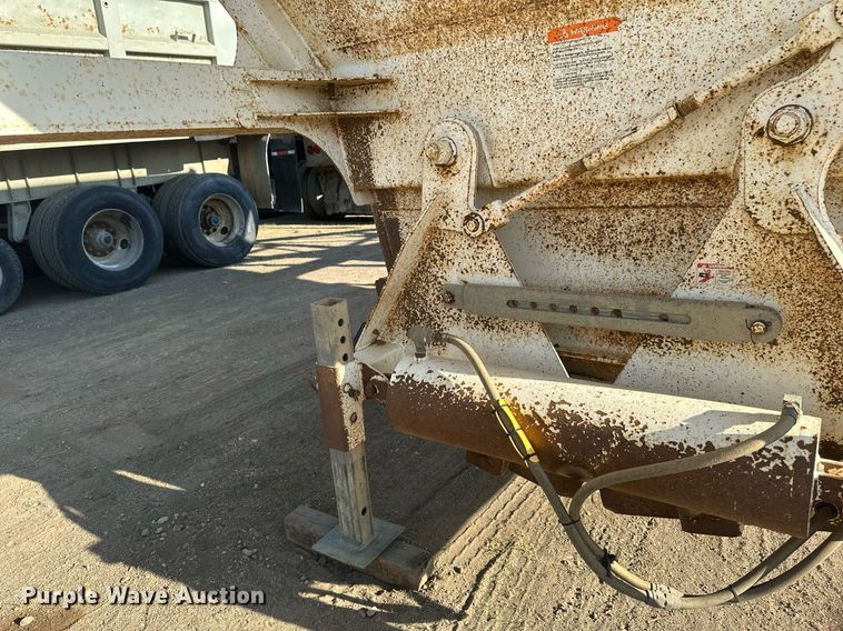 image for item EB2726 2012 Manac LBD42 bottom dump trailer