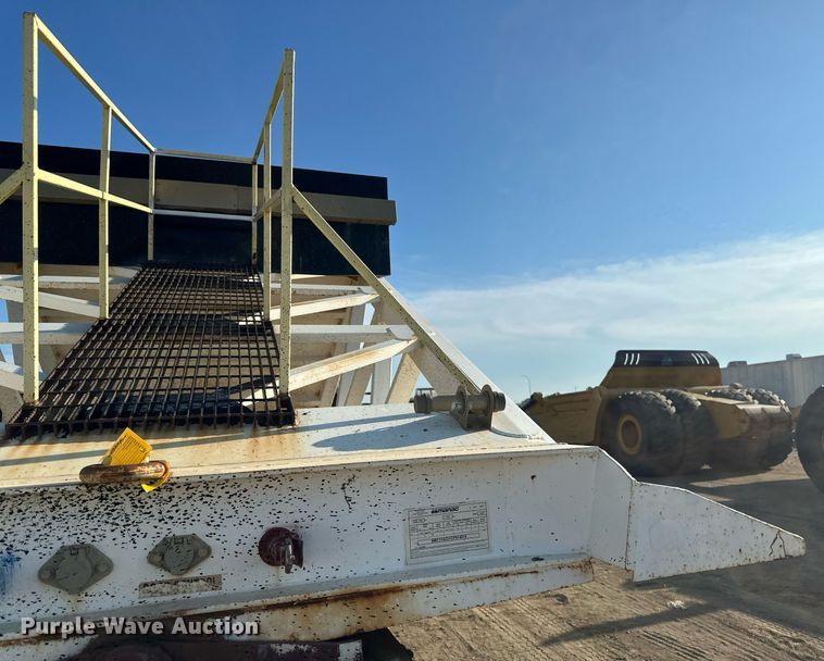 image for item EB2726 2012 Manac LBD42 bottom dump trailer