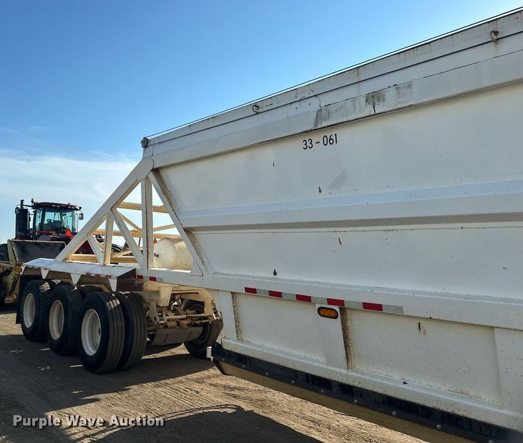 image for item EB2726 2012 Manac LBD42 bottom dump trailer
