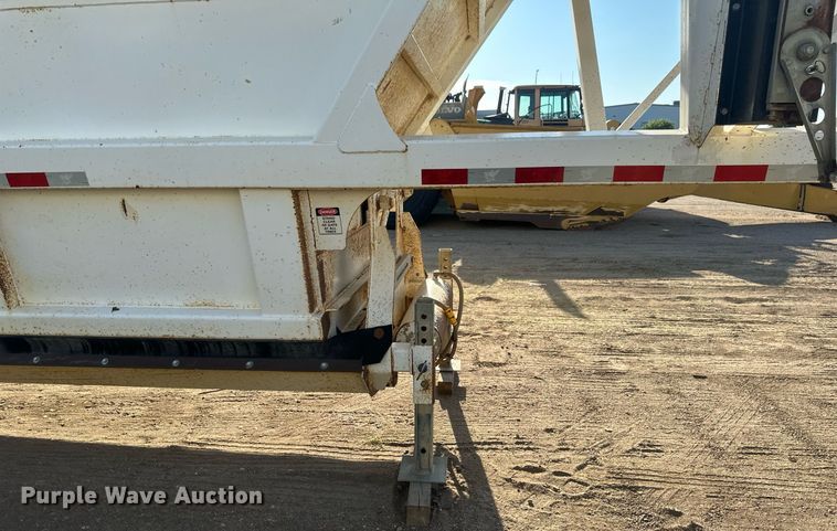 image for item EB2726 2012 Manac LBD42 bottom dump trailer