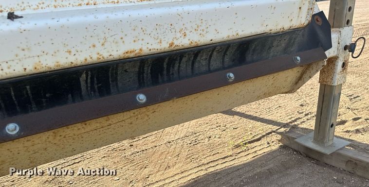 image for item EB2726 2012 Manac LBD42 bottom dump trailer