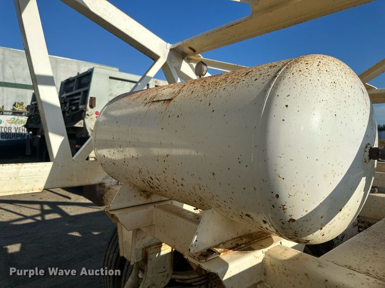 image for item EB2726 2012 Manac LBD42 bottom dump trailer