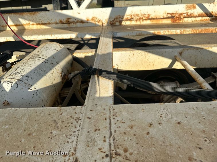 image for item EB2726 2012 Manac LBD42 bottom dump trailer