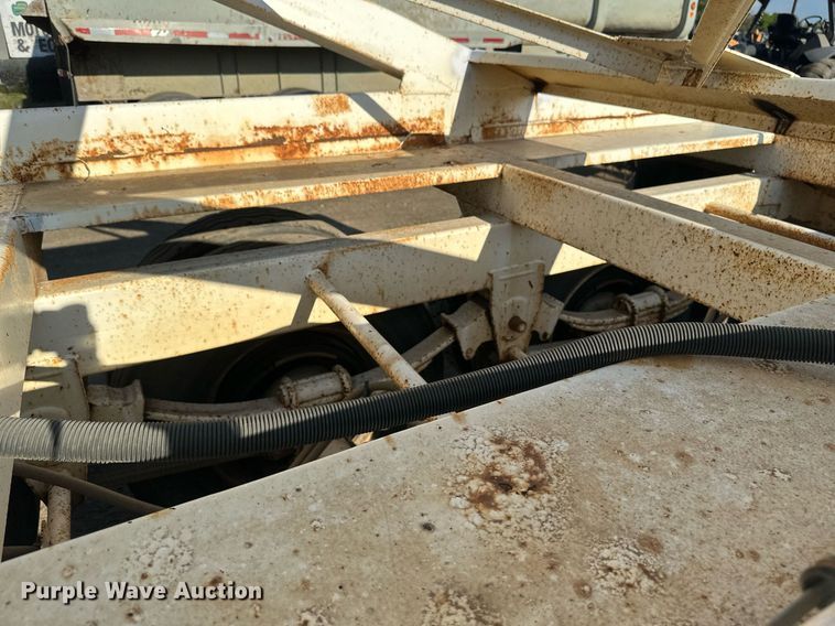 image for item EB2726 2012 Manac LBD42 bottom dump trailer