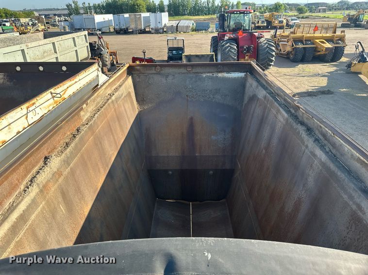 image for item EB2726 2012 Manac LBD42 bottom dump trailer