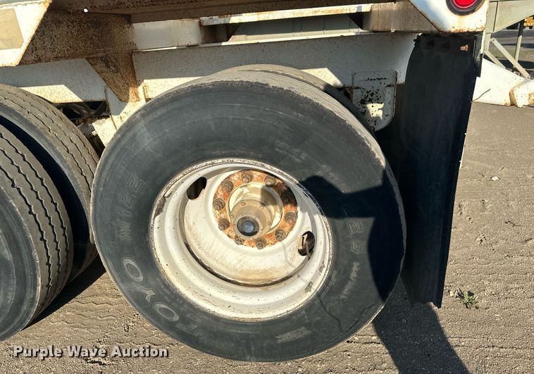 image for item EB2726 2012 Manac LBD42 bottom dump trailer